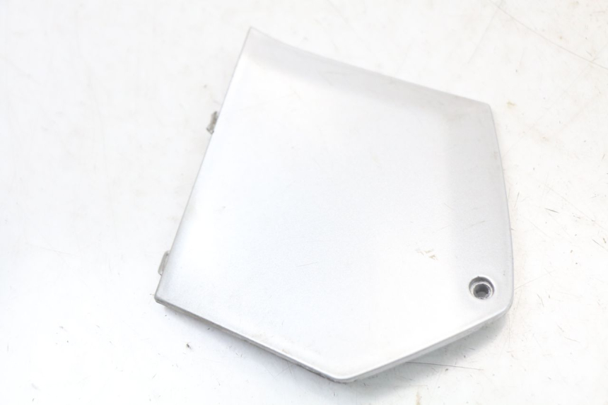 photo de RIGHT MIDDLE FLOOR PANEL PIAGGIO MP3 LT 400 (2007 - 2012)