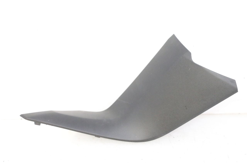 photo de RIGHT MIDDLE FLOOR PANEL YAMAHA XMAX X-MAX 125 (2021 - 2025)