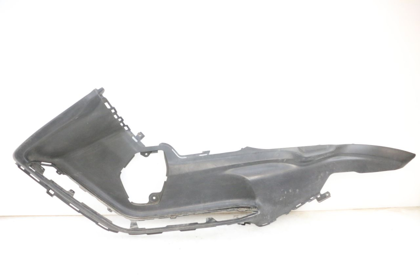 photo de LEFT MIDDLE FLOOR PANEL SUZUKI BURGMAN 650 (2013 - 2020)