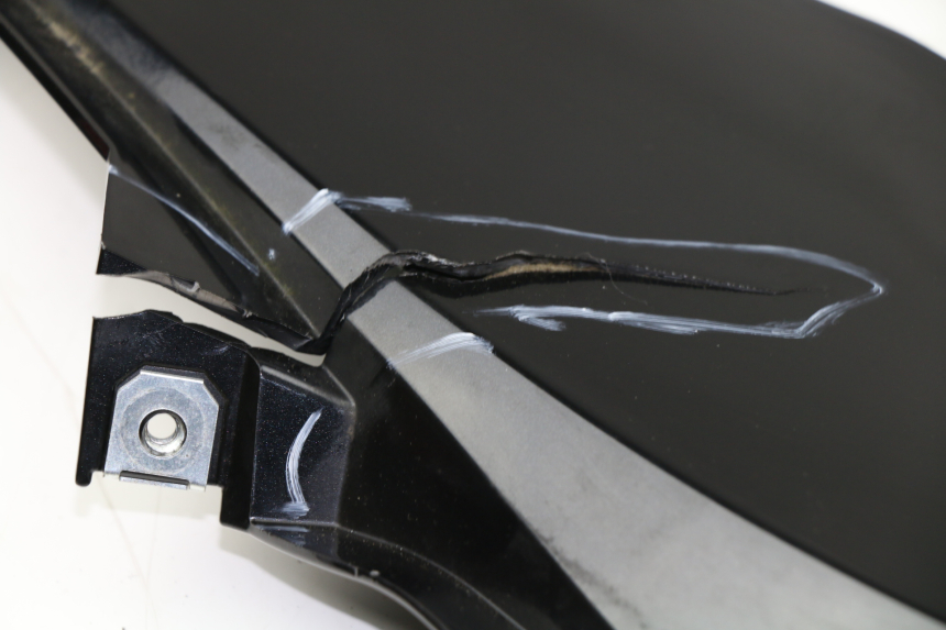 photo de LEFT MIDDLE FLOOR PANEL BMW C GT 650 (2012 - 2015)