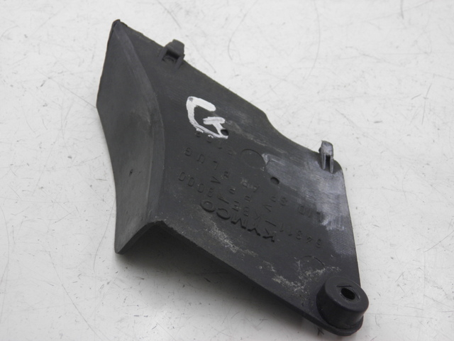 photo de LEFT MIDDLE FLOOR PANEL KYMCO SPACER 50 (1998 - 2009) - Alternative perspective