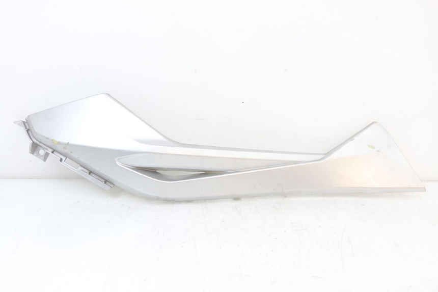 photo de LEFT MIDDLE FLOOR PANEL LONGJIA EASY MAX 125 (2020 - 2024)