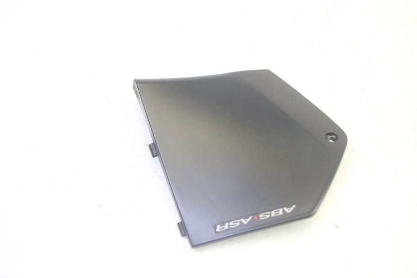 photo de LEFT MIDDLE FLOOR PANEL PIAGGIO MP3 500 (2016 - 2018) - Component detail