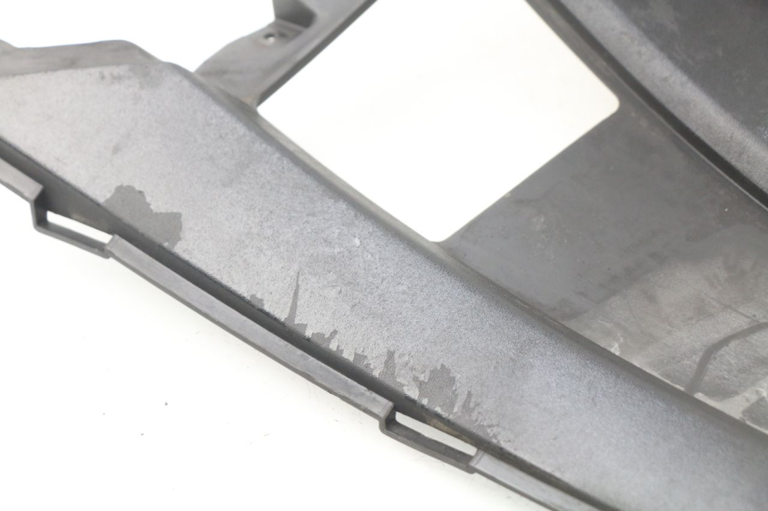 photo de LEFT FOOTREST BRACKET GILERA NEXUS 125 (2009 - 2013)