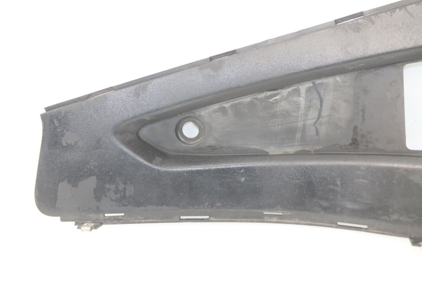 photo de LEFT FOOTREST BRACKET GILERA NEXUS 125 (2009 - 2013)