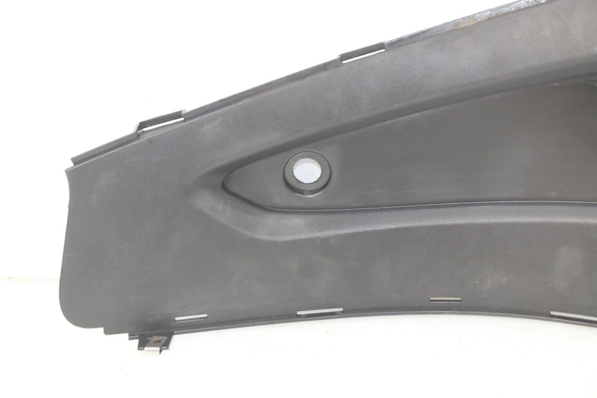 photo de LEFT FOOTREST BRACKET GILERA NEXUS 125 (2009 - 2013)