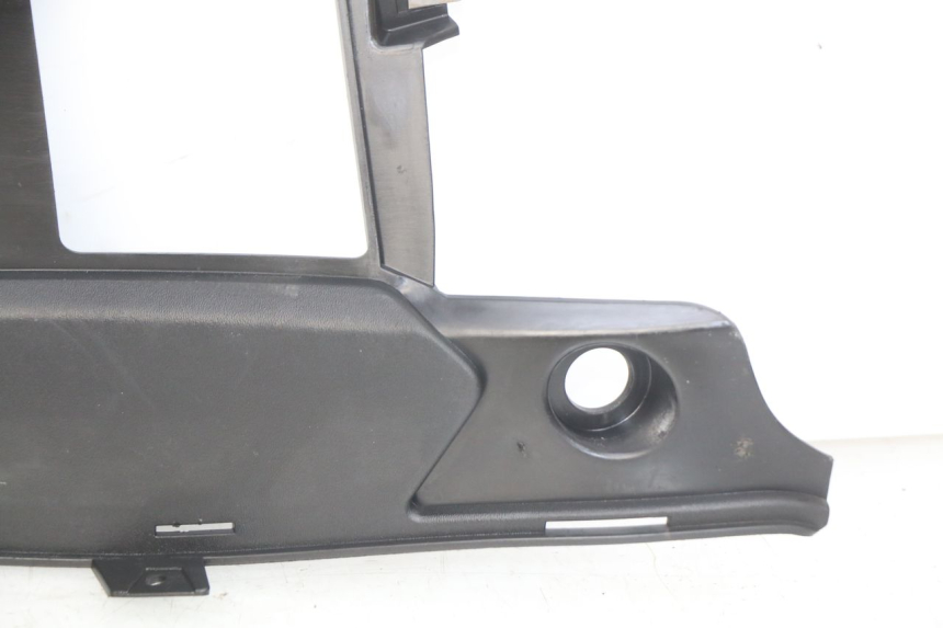 photo de LEFT FOOTREST BRACKET GILERA NEXUS 125 (2009 - 2013)