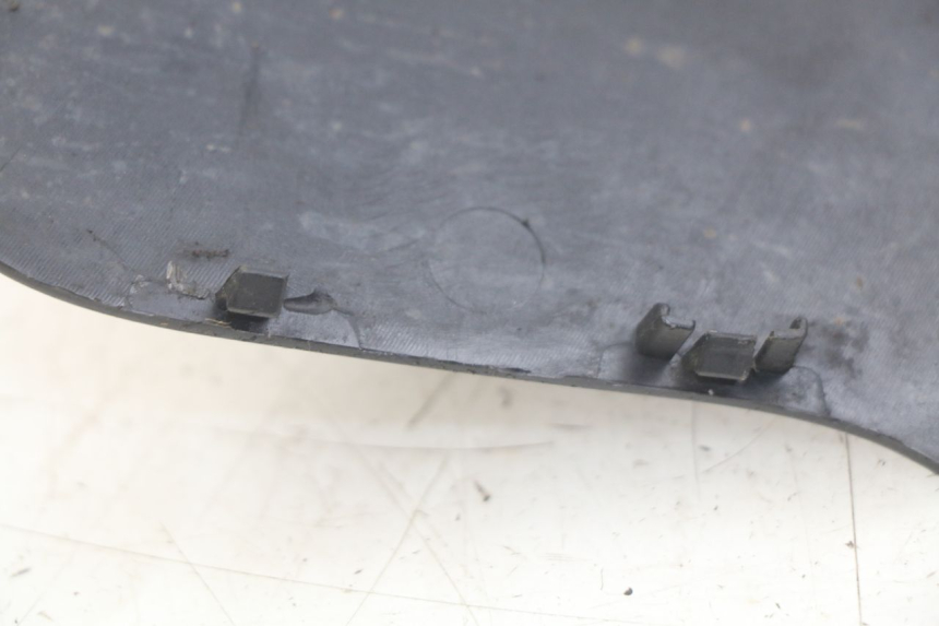 photo de LEFT FOOTREST BRACKET GILERA NEXUS 125 (2007 - 2009)