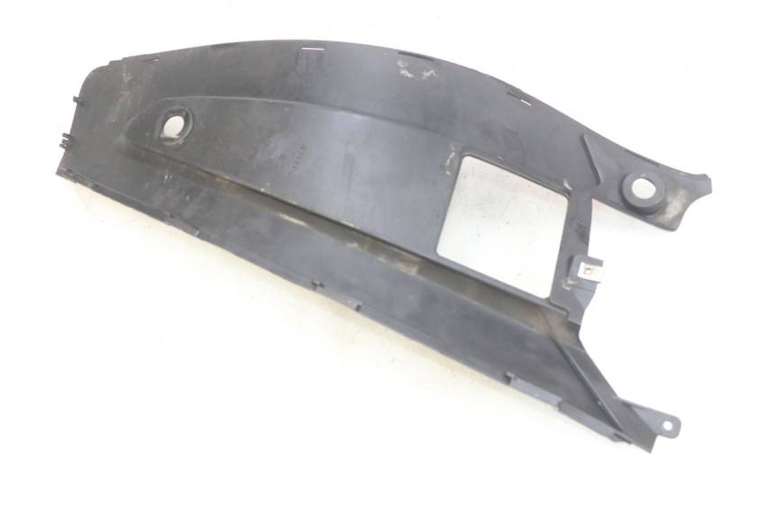 photo de LEFT FOOTREST BRACKET GILERA NEXUS 125 (2007 - 2009)