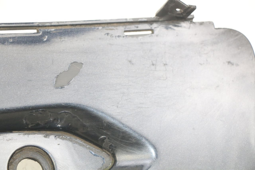 photo de LEFT FOOTREST BRACKET GILERA NEXUS 125 (2007 - 2009)