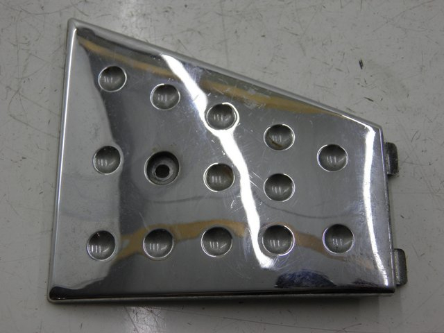 photo de LEFT MIDDLE FLOOR PANEL PIAGGIO X8 125 (2004 - 2007) - Main view