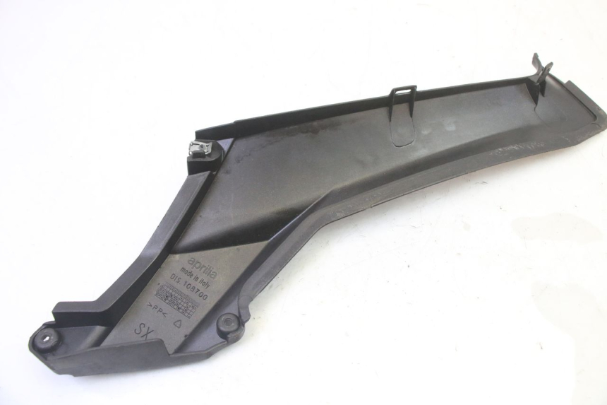 photo de LEFT MIDDLE FLOOR PANEL APRILIA SR R 2T LC 50 (2018 - 2021)