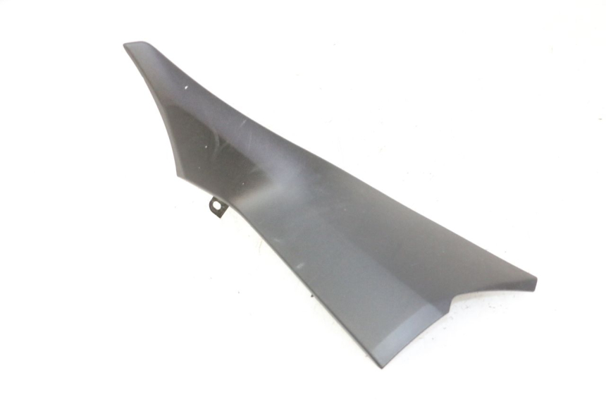 photo de LEFT MIDDLE FLOOR PANEL YAMAHA XMAX X-MAX 125 (2021 - 2025)