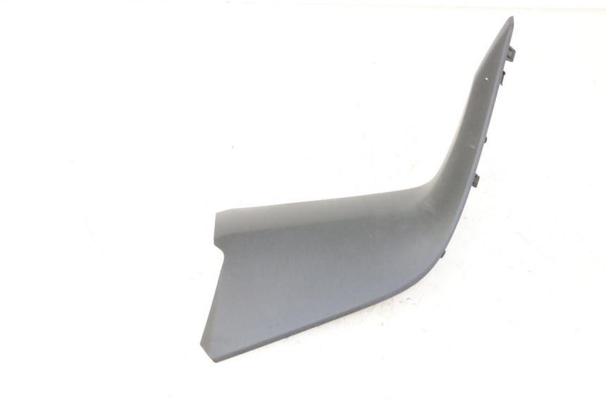 photo de LEFT MIDDLE FLOOR PANEL YAMAHA XMAX X-MAX 125 (2021 - 2025)
