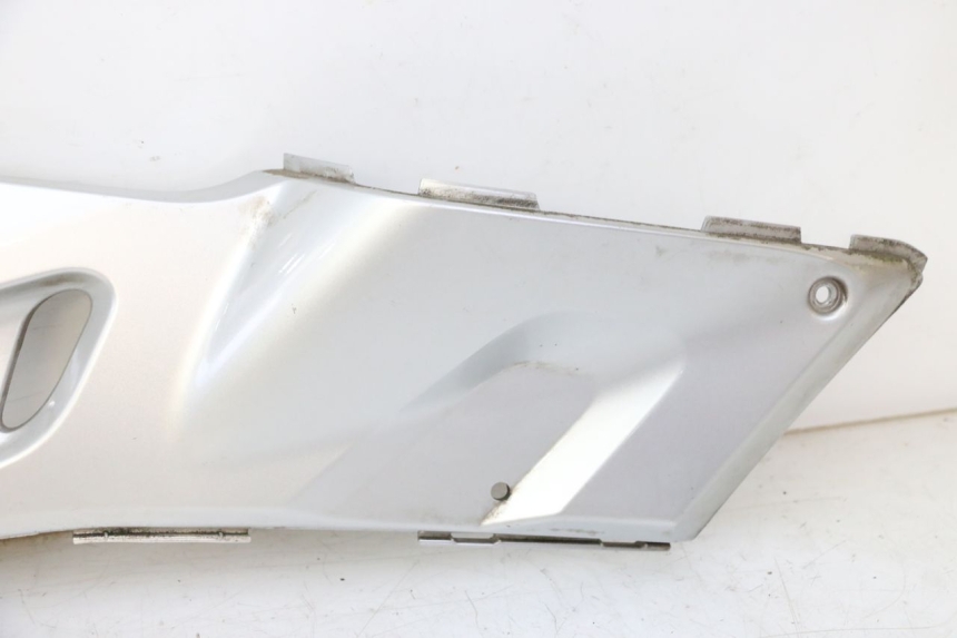 photo de LEFT MIDDLE FLOOR PANEL YAMAHA X-MAX XMAX 250 (2006 - 2009)