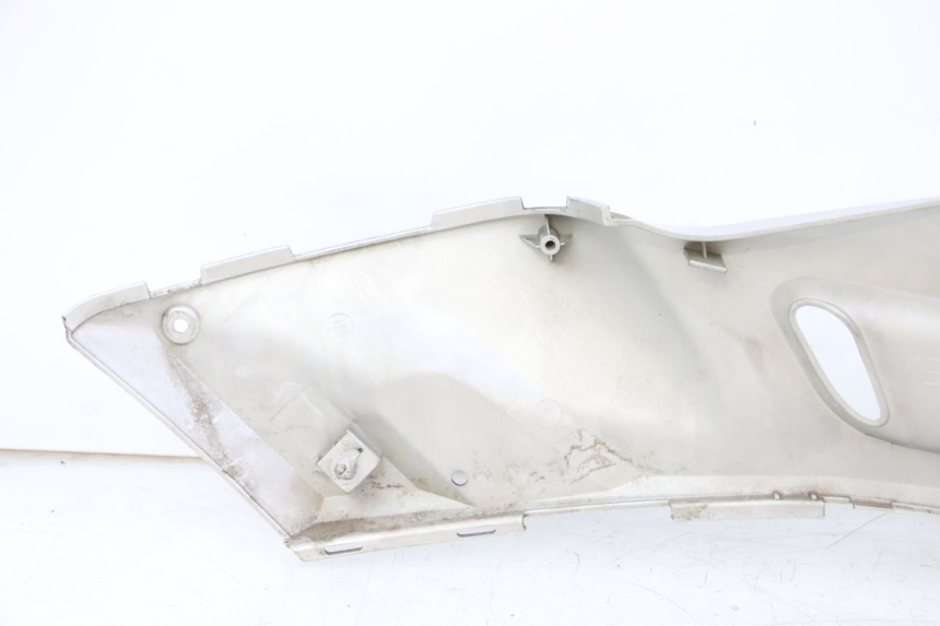 photo de LEFT MIDDLE FLOOR PANEL YAMAHA X-MAX XMAX 250 (2006 - 2009)