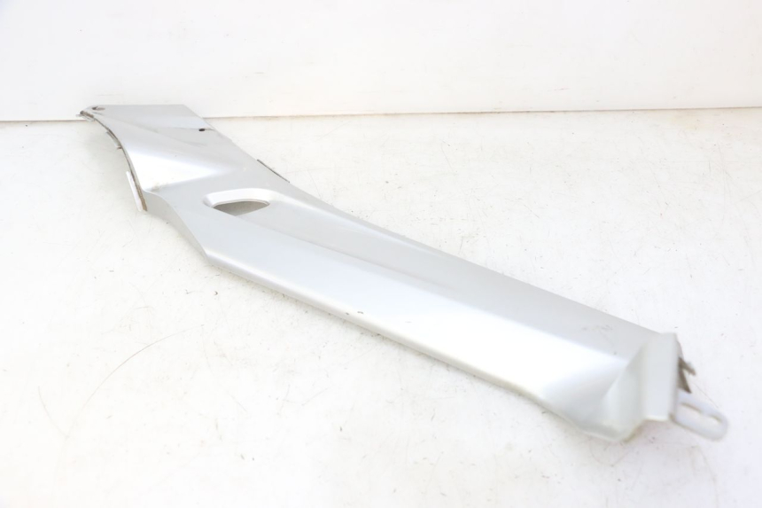 photo de LEFT MIDDLE FLOOR PANEL YAMAHA X-MAX XMAX 250 (2006 - 2009)