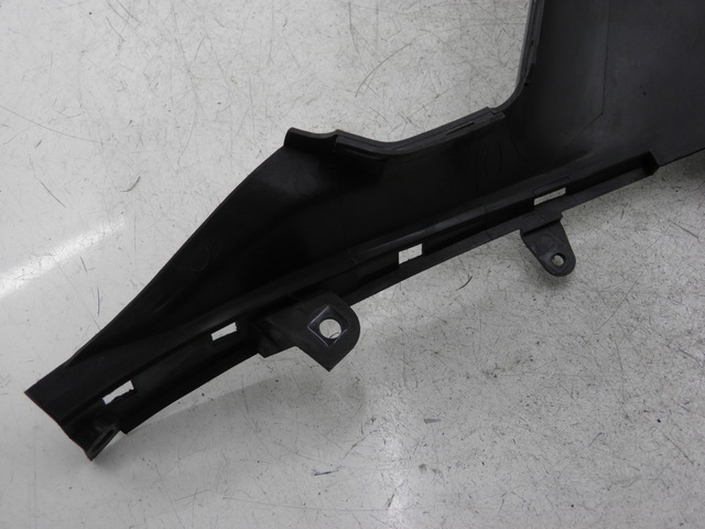 photo de LEFT MIDDLE FLOOR PANEL YAMAHA XP T-MAX TMAX 500 (2004 - 2007)