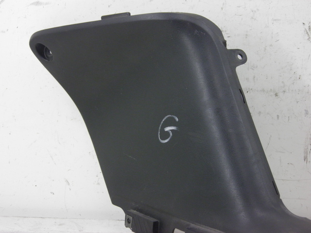 photo de LEFT MIDDLE FLOOR PANEL YAMAHA XP T-MAX TMAX 500 (2004 - 2007)