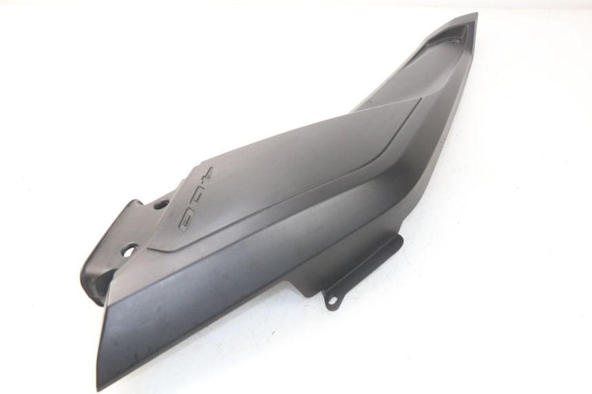 photo de LEFT MIDDLE FLOOR PANEL YAMAHA YP X-MAX XMAX 400 (2014 - 2017)