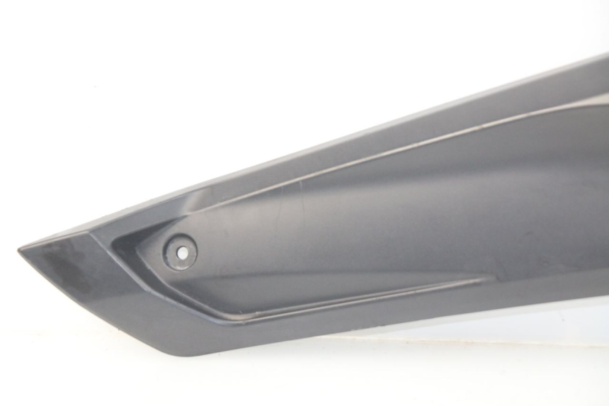 photo de LEFT MIDDLE FLOOR PANEL YAMAHA YP X-MAX XMAX 400 (2014 - 2017)