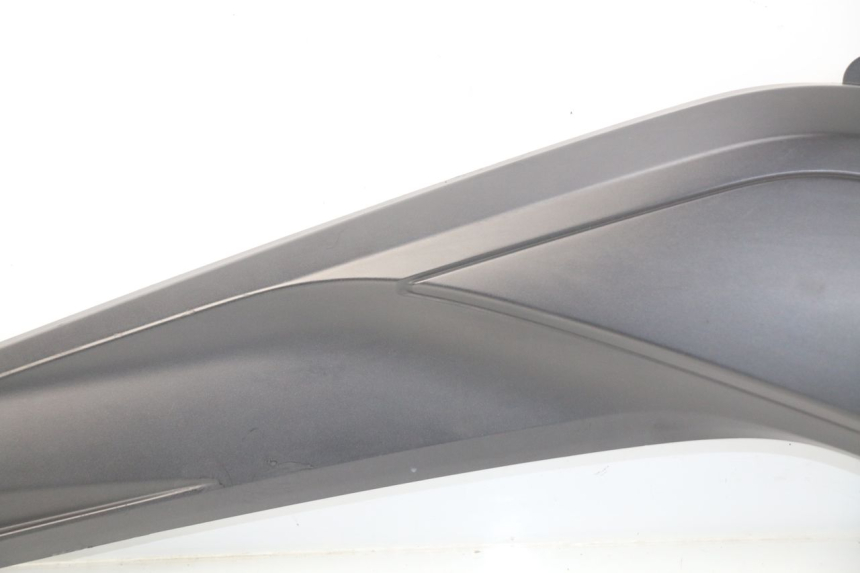 photo de LEFT MIDDLE FLOOR PANEL YAMAHA YP X-MAX XMAX 400 (2014 - 2017)