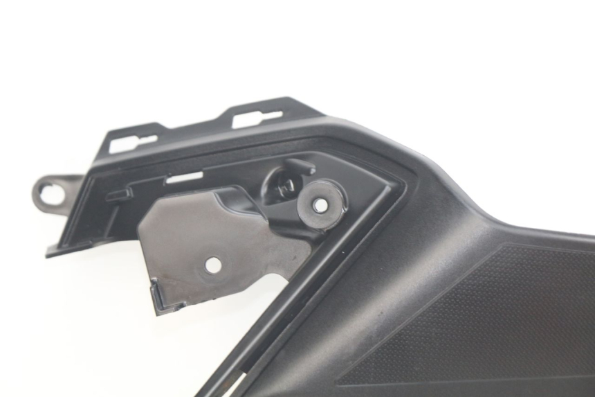 photo de LEFT FOOTREST BRACKET KAWASAKI Z 650 (2016 - 2019)