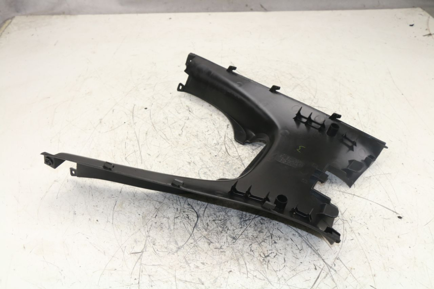 photo de MIDDLE FLOOR PANEL KYMCO DINK STREET ABS 125 (2011 - 2018)