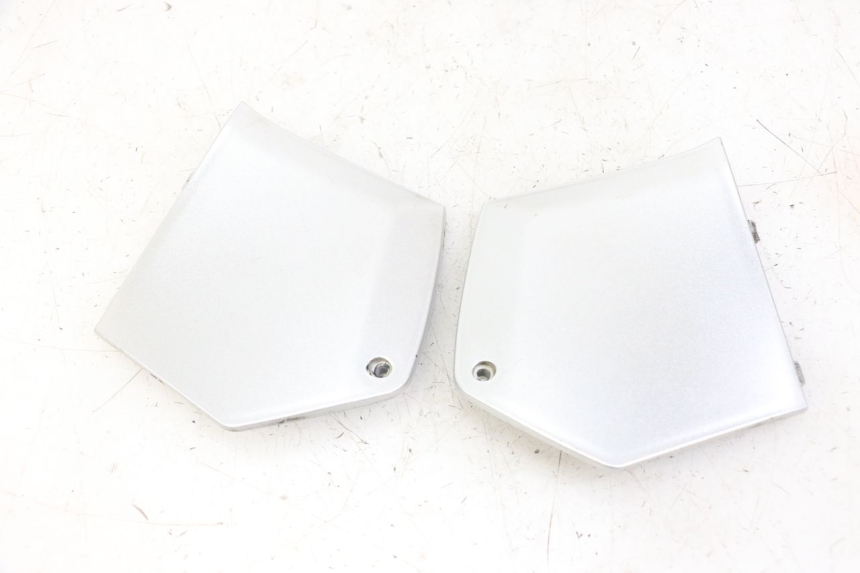 photo de FOOTREST JUNCTION PIAGGIO MP3 LT 400 (2007 - 2012)