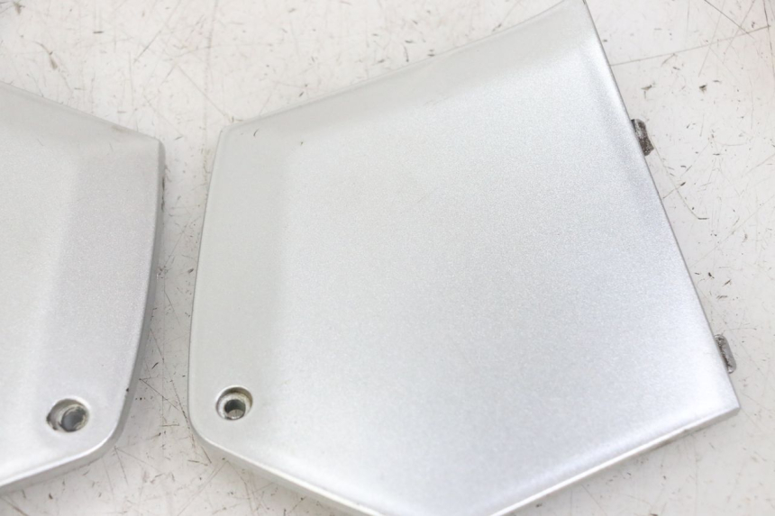 photo de FOOTREST JUNCTION PIAGGIO MP3 LT 400 (2007 - 2012)