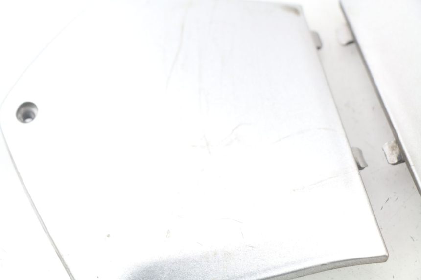 photo de MIDDLE FLOOR PANEL PIAGGIO MP3 125 (2006 - 2014)