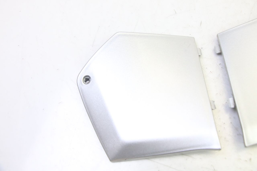 photo de FOOTREST JUNCTION PIAGGIO MP3 RL 250 (2007 - 2010)