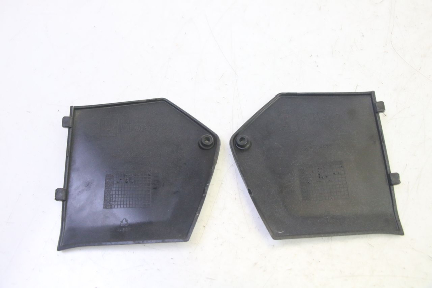 photo de MIDDLE FLOOR PANEL PIAGGIO MP3 125 (2006 - 2014)