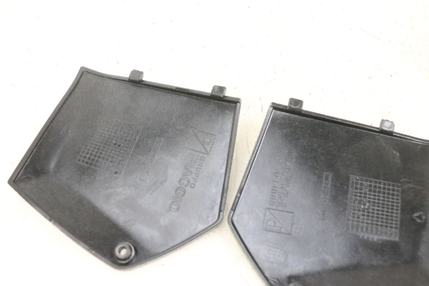 photo de FOOTREST JUNCTION PIAGGIO MP3 RL 250 (2007 - 2010) - Component detail