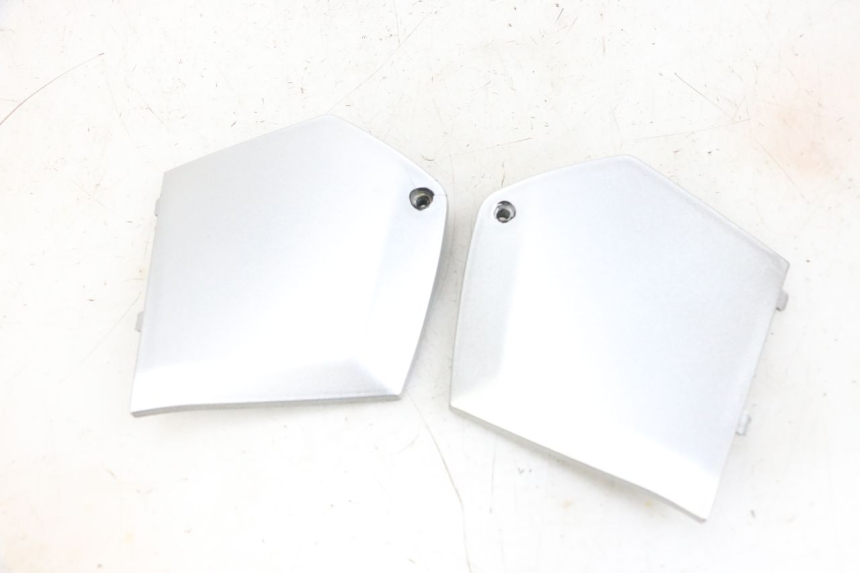 photo de FOOTREST JUNCTION PIAGGIO MP3 RL 250 (2007 - 2010) - Fixing points details