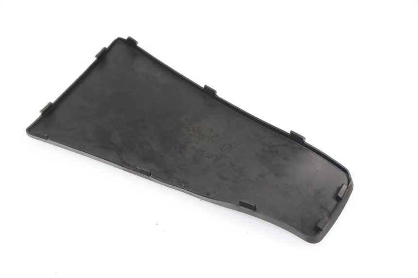 photo de FOOTREST JUNCTION PIAGGIO VESPA S 2T 50 (2007 - 2014)