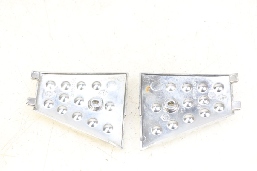 photo de FOOTREST JUNCTION PIAGGIO XEVO - X EVO 125 (2007 - 2016)