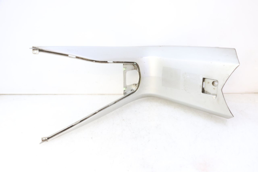 photo de MIDDLE FLOOR PANEL PEUGEOT SATELIS 125 (2006 - 2009)