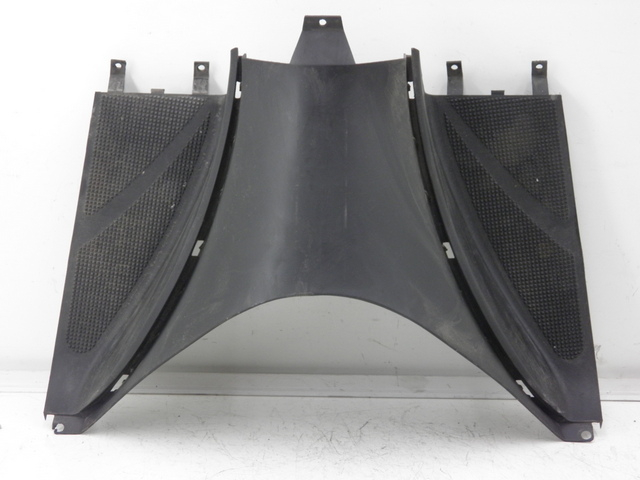 photo de MIDDLE FLOOR PANEL YAMAHA YP MAJESTY 125 (2007 - 2010)