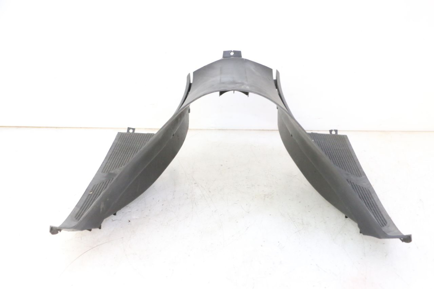 photo de MIDDLE FLOOR PANEL YAMAHA YP MAJESTY 125 (2007 - 2010)