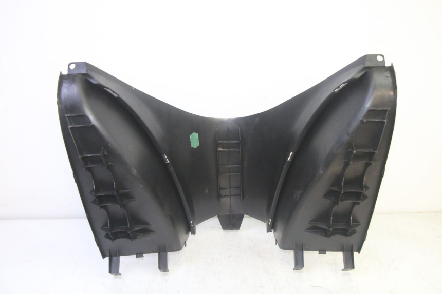 photo de MIDDLE FLOOR PANEL YAMAHA YP MAJESTY 125 (2002 - 2006) - Surface and material condition