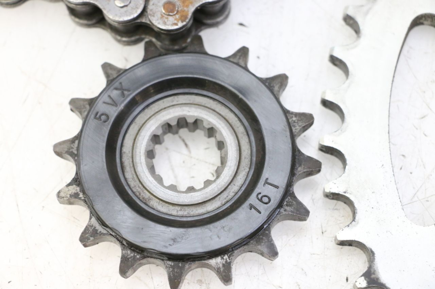 photo de CHAIN SPROCKET KIT YAMAHA FZ6 FAZER S2 600 (2007 - 2011)