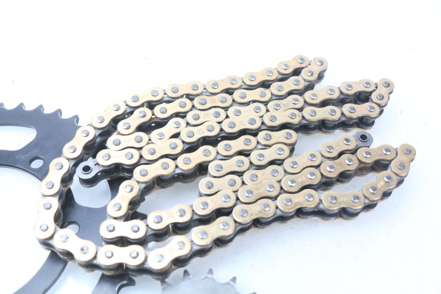 photo de CHAIN SPROCKET KIT SUZUKI GSX-R GSXR 750 (2011 - 2016)