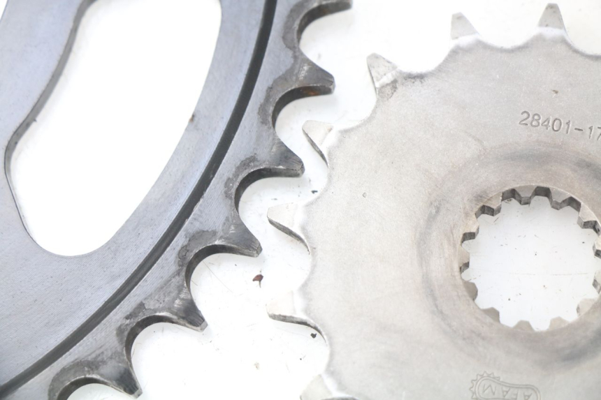 photo de CHAIN SPROCKET KIT SUZUKI GSX-R GSXR 750 (2011 - 2016)