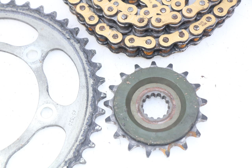 photo de CHAIN SPROCKET KIT SUZUKI GSX-R GSXR 750 (2011 - 2016)