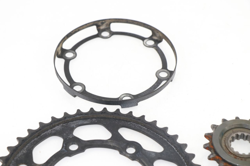 photo de CHAIN SPROCKET KIT YAMAHA MT09 MT-09 850 (2013 - 2017)