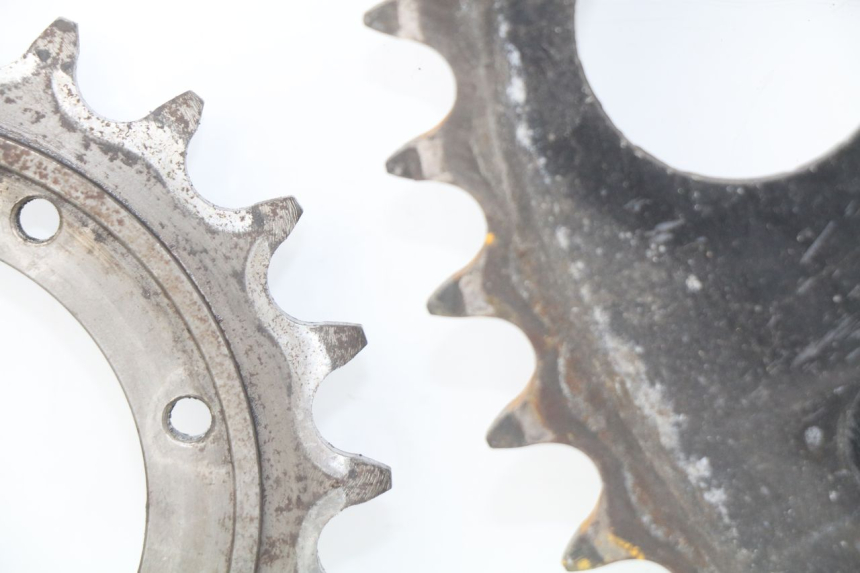 photo de CHAIN SPROCKET KIT APRILIA SRV 850 (2012 - 2017) - Product overview