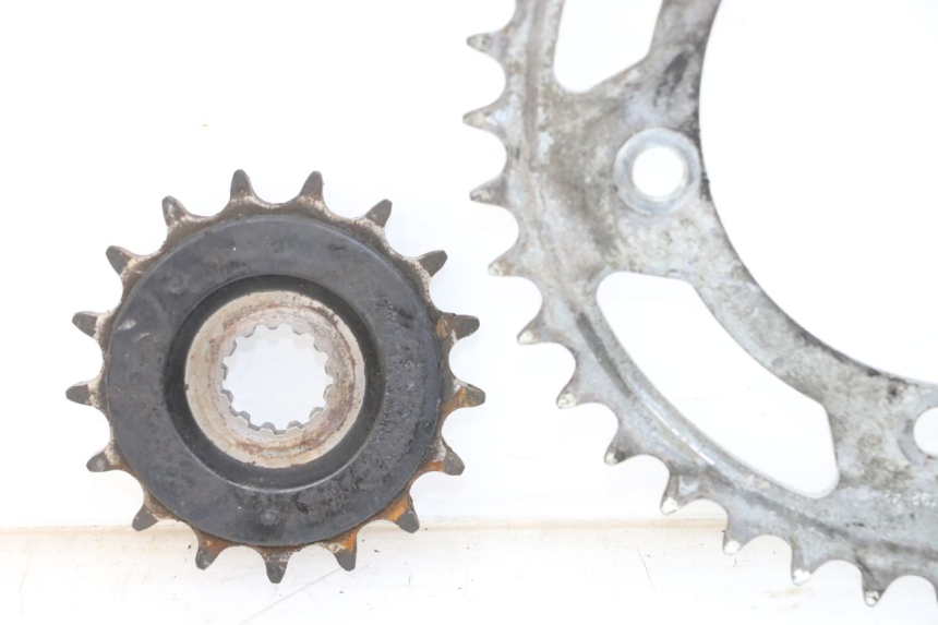 photo de CHAIN SPROCKET KIT SUZUKI GSR 750 (2011 - 2017)