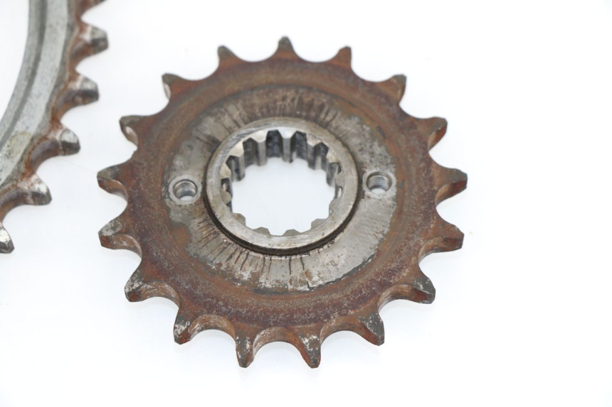 photo de CHAIN SPROCKET KIT HONDA VF 1000 (1984 - 1988)
