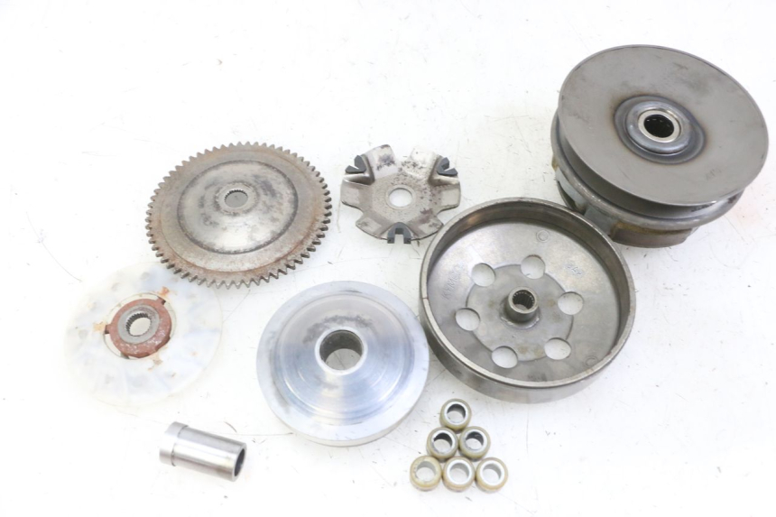 photo de CLUTCH VARIATOR KIT KYMCO AGILITY 4T 50 (2005 - 2018)